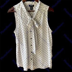 Jones & Co. White With Black Pattern, Sleeveless, Dress Shirt, SZ Med